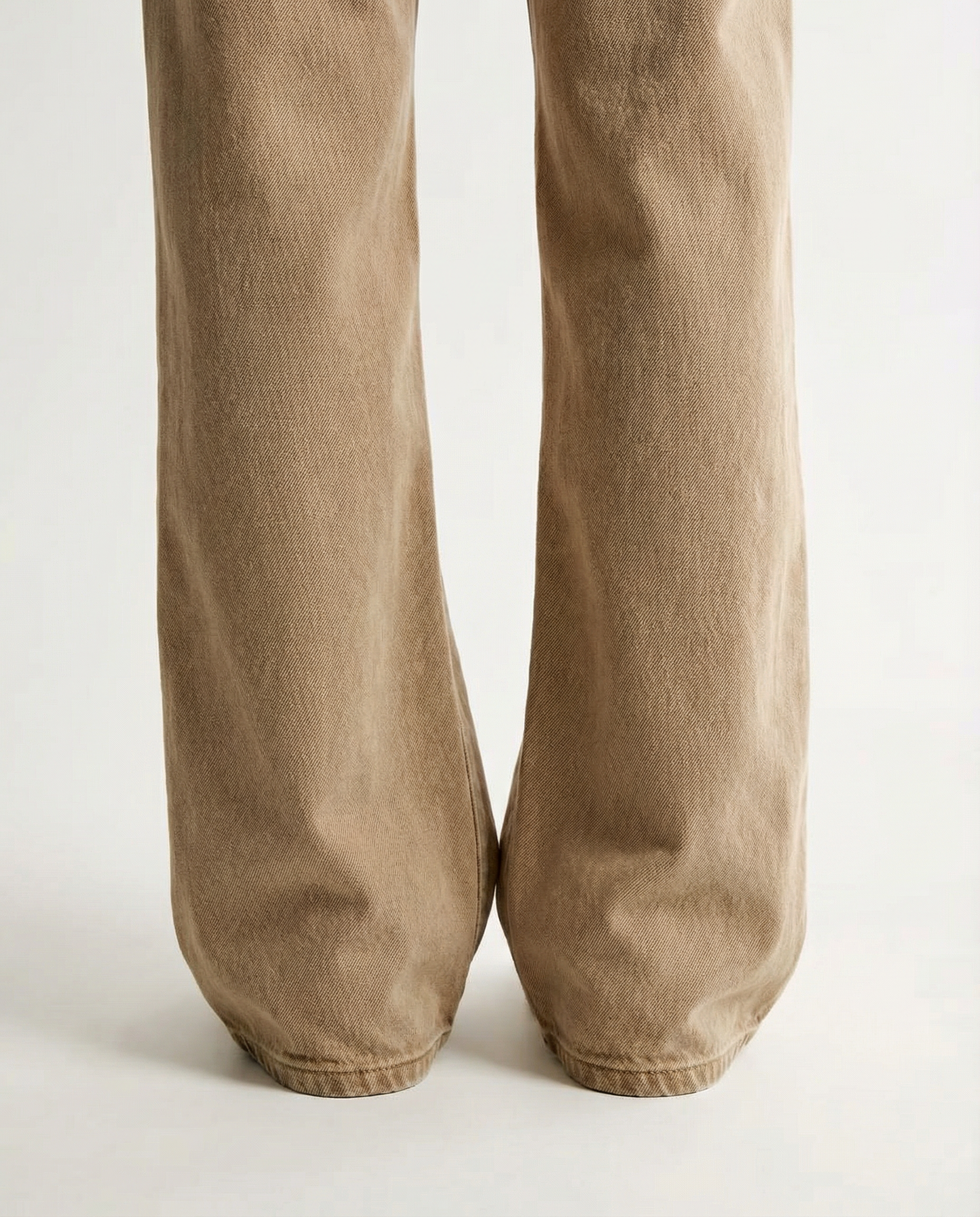 Wide-Leg Beige Jeans with Front Seam