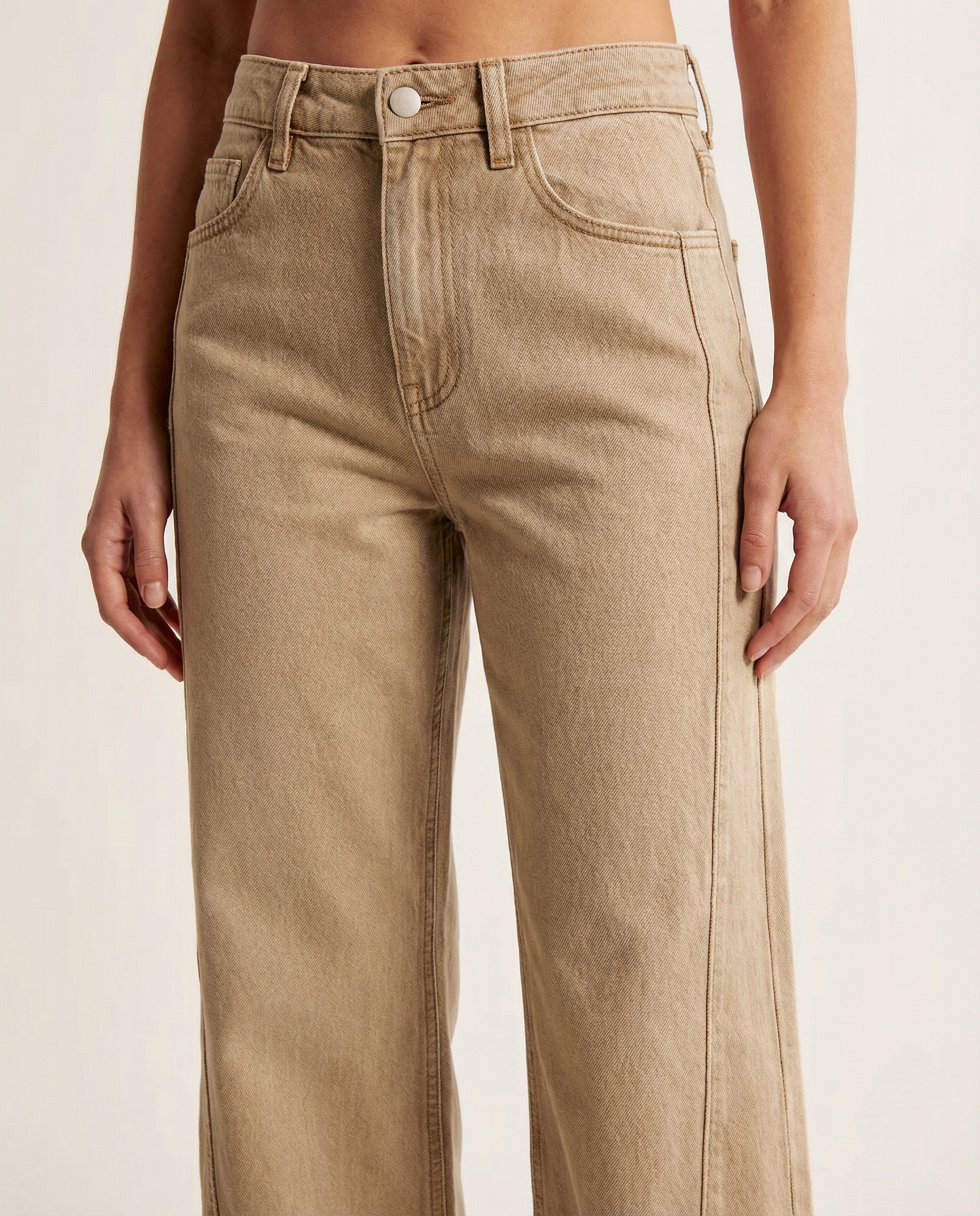 Wide-Leg Beige Jeans with Front Seam