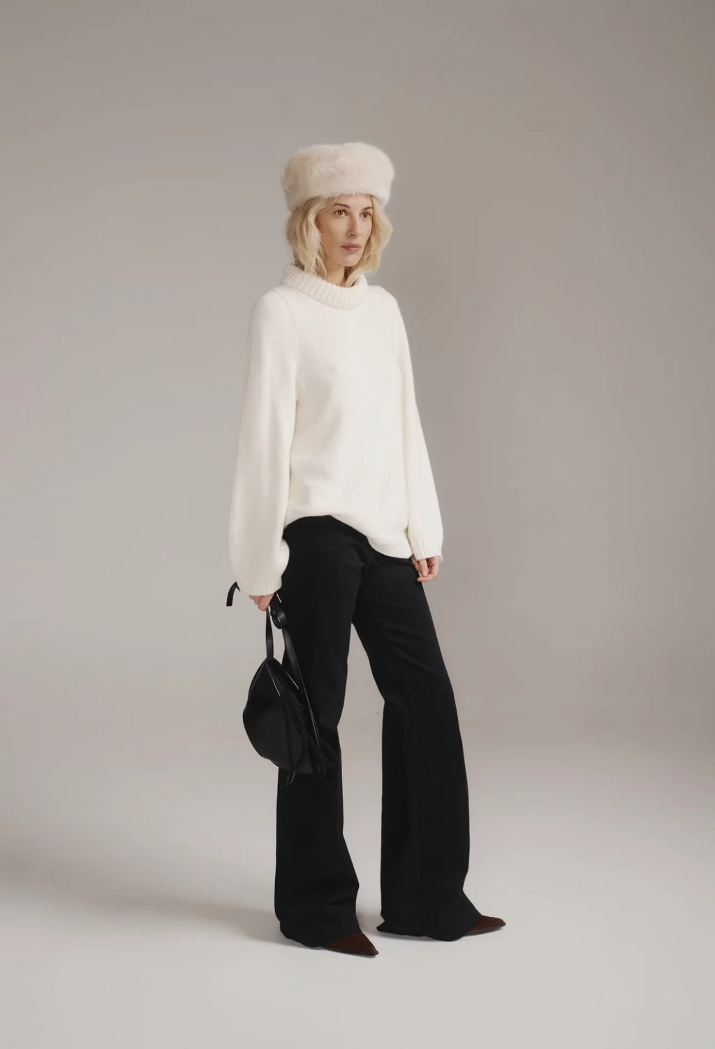 Swan Lambswool Sweater