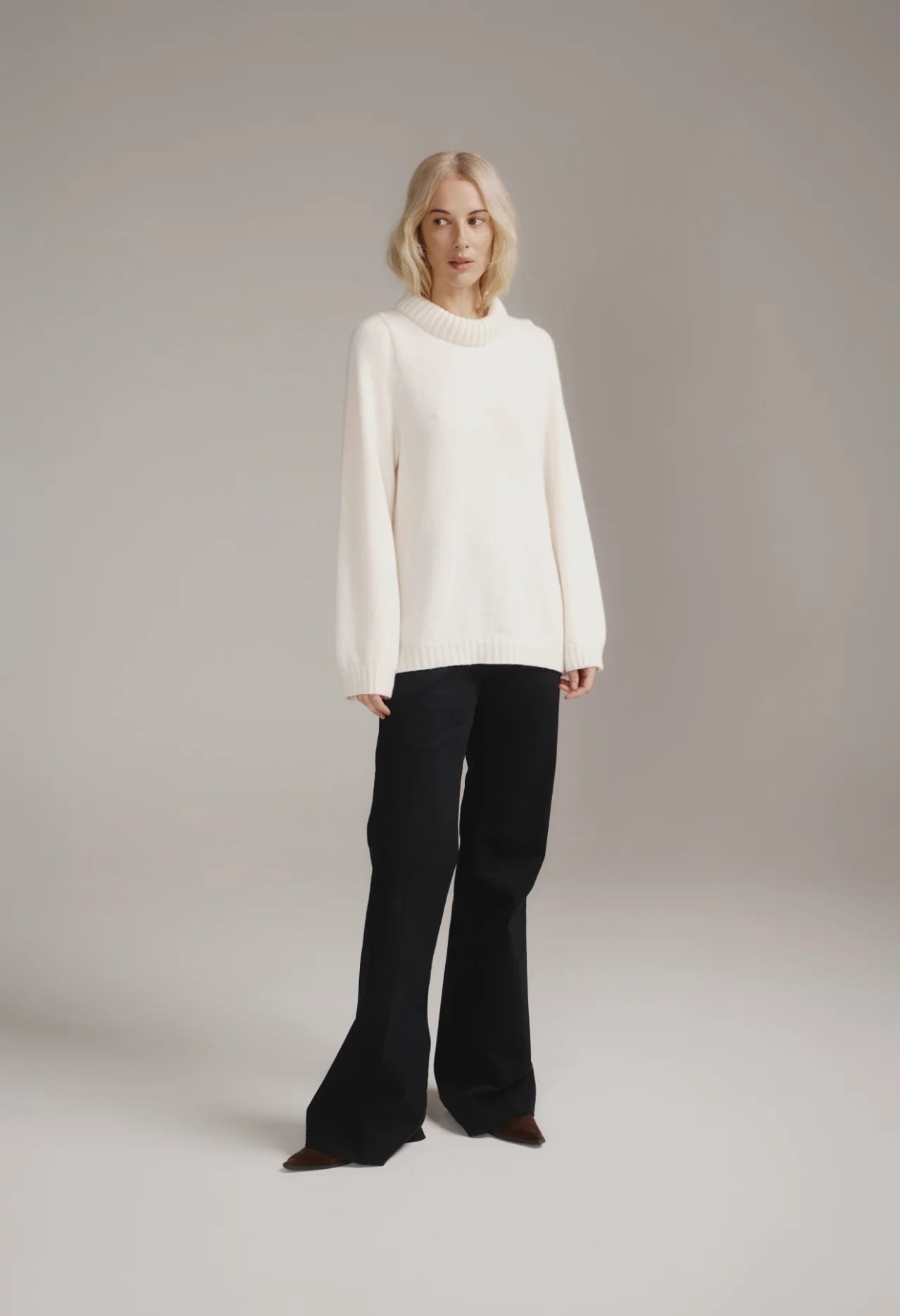 Swan Lambswool Sweater