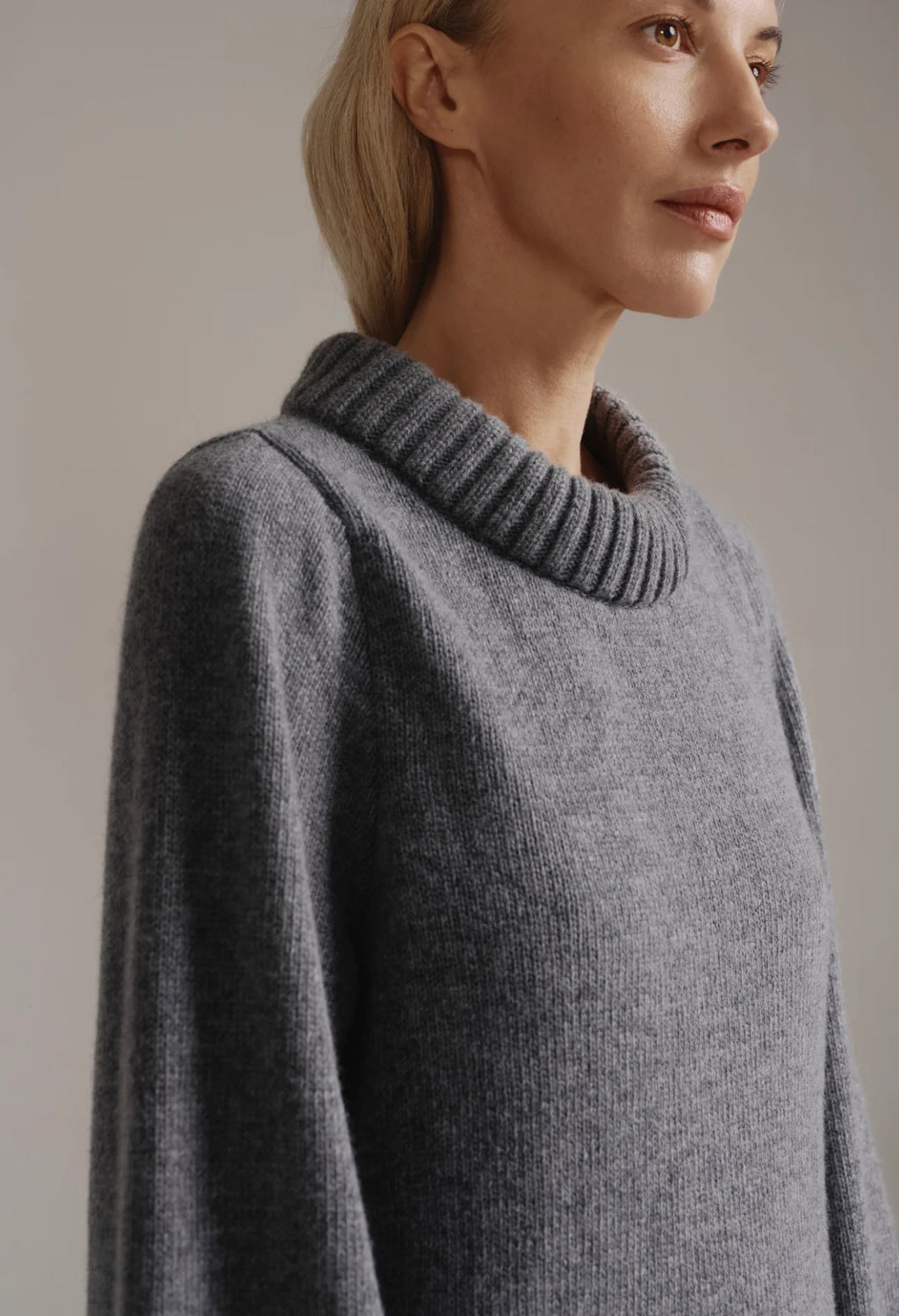 Swan Lambswool Sweater