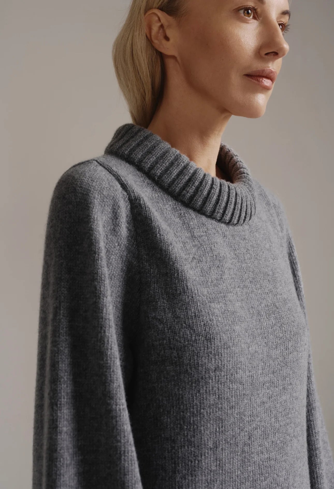 Swan Lambswool Sweater
