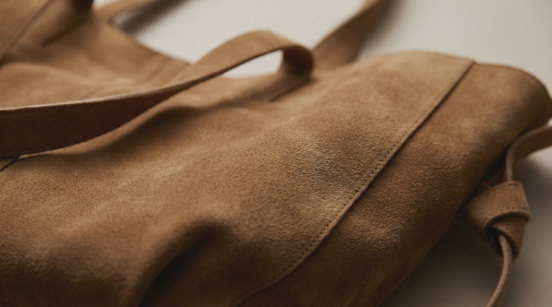 DIVA Leather Shopper Bag — Camel