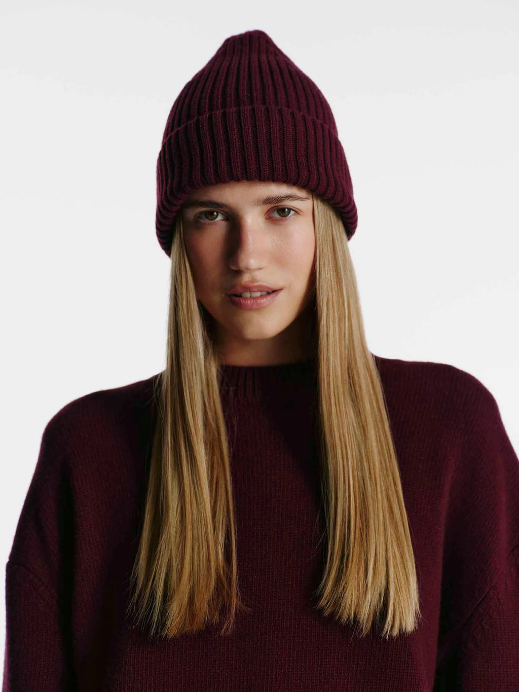 Snowy Ribbed Knit Hat