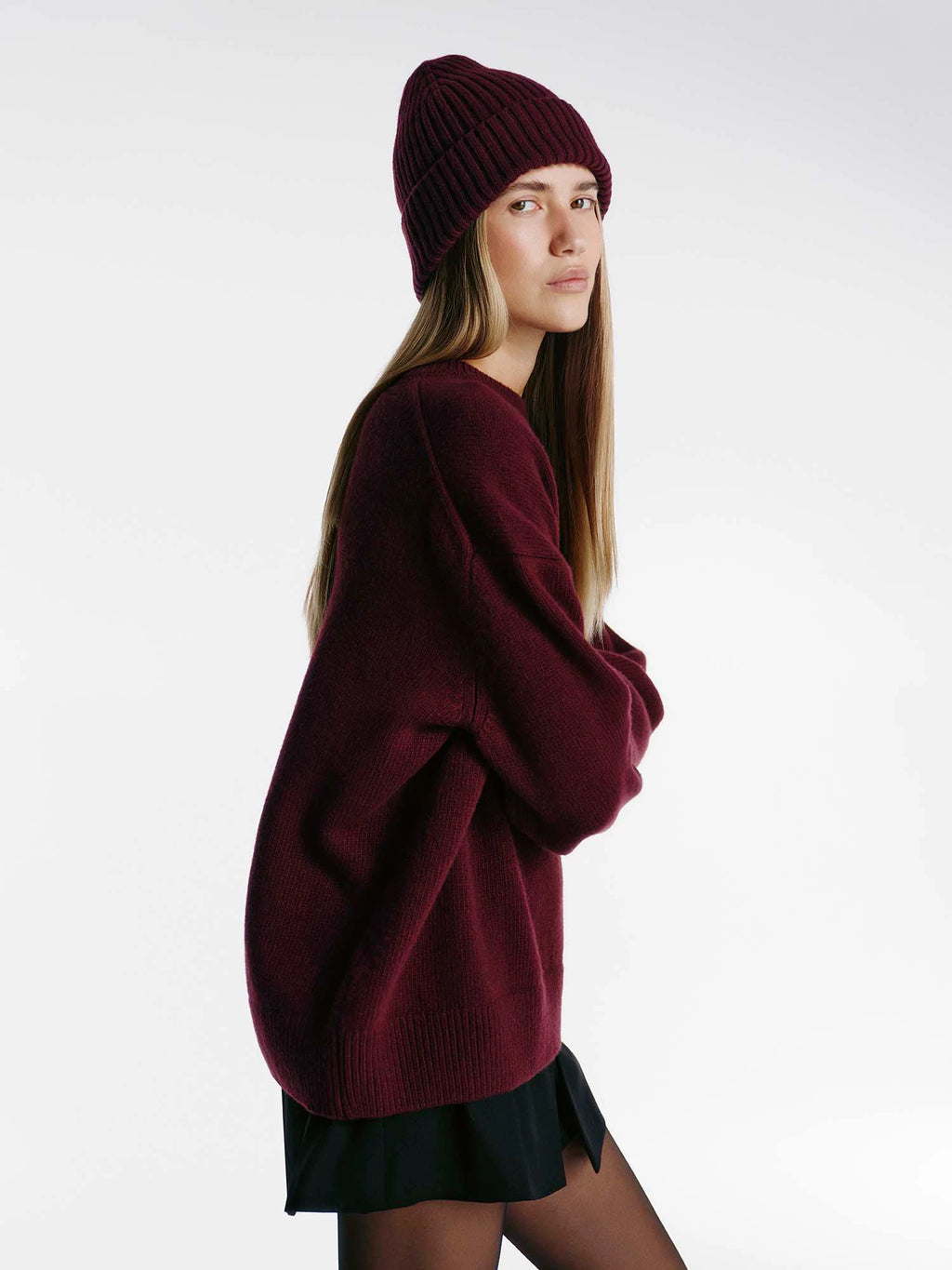 Snowy Ribbed Knit Hat